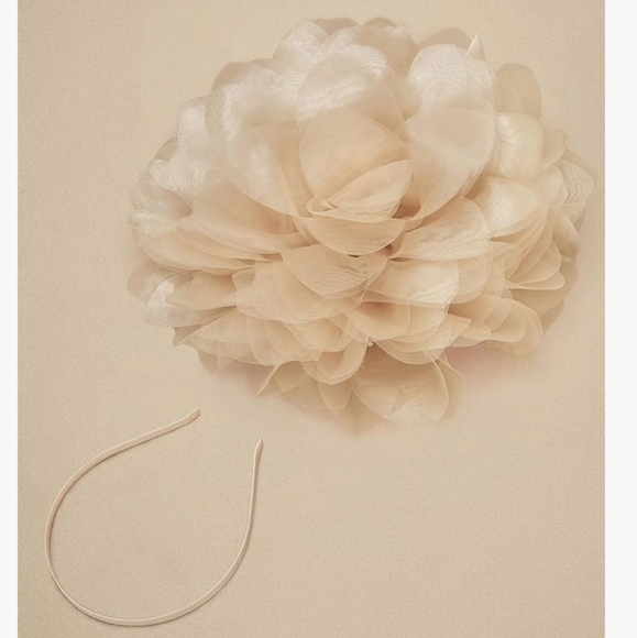 NEW! Champagne Bold Flower Headband Hat - Picture 2 of 3